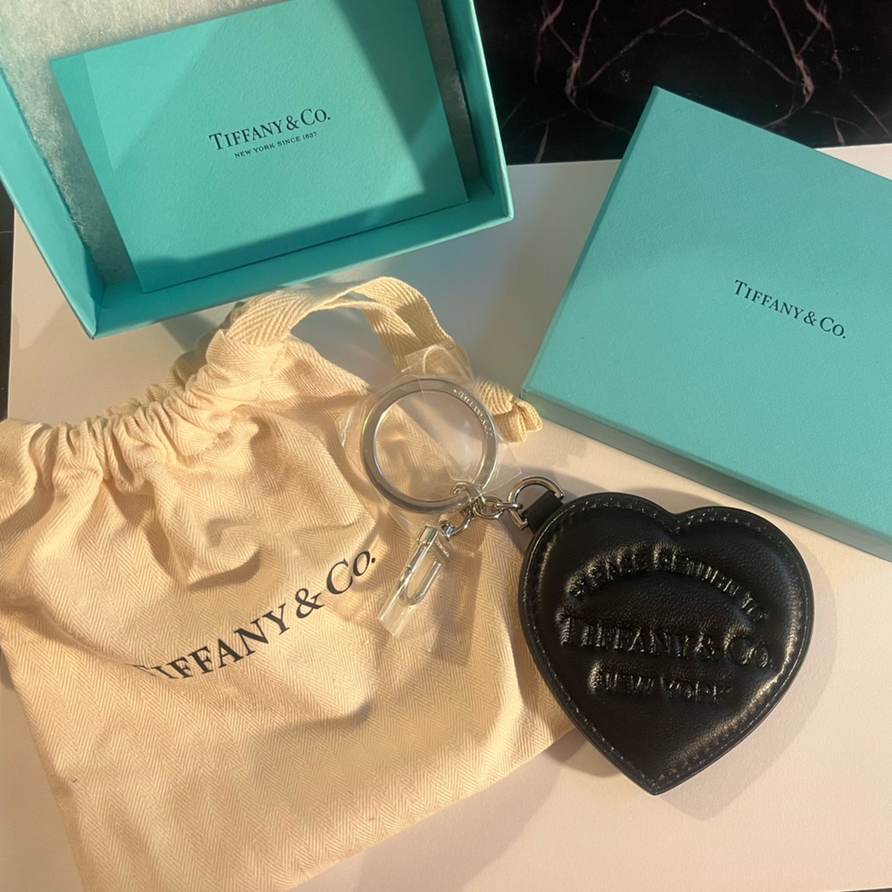 Tiffany & Co. Black Heart Leather Key & Card Holder